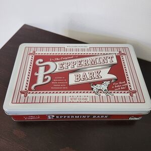 Williams-Sonoma Peppermint Bark Tin